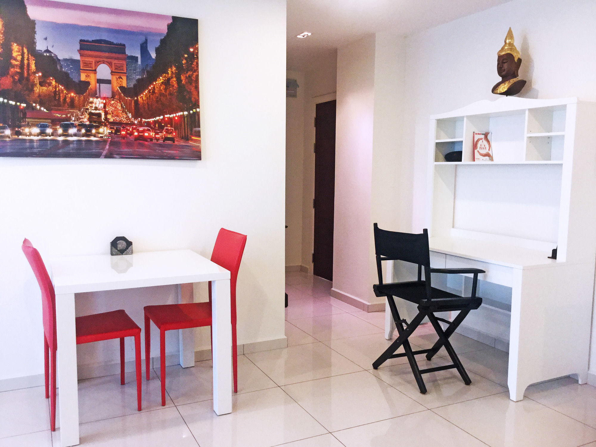 Art On The Hill By Sunny Apartment Pattaya