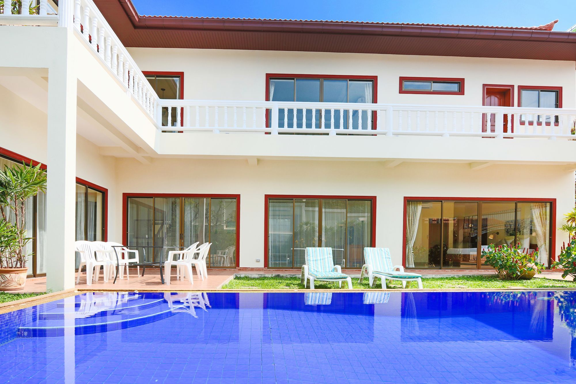 Avoca Pool Hotel