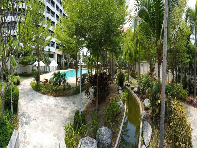 Boomerang Rooftop * Pattaya