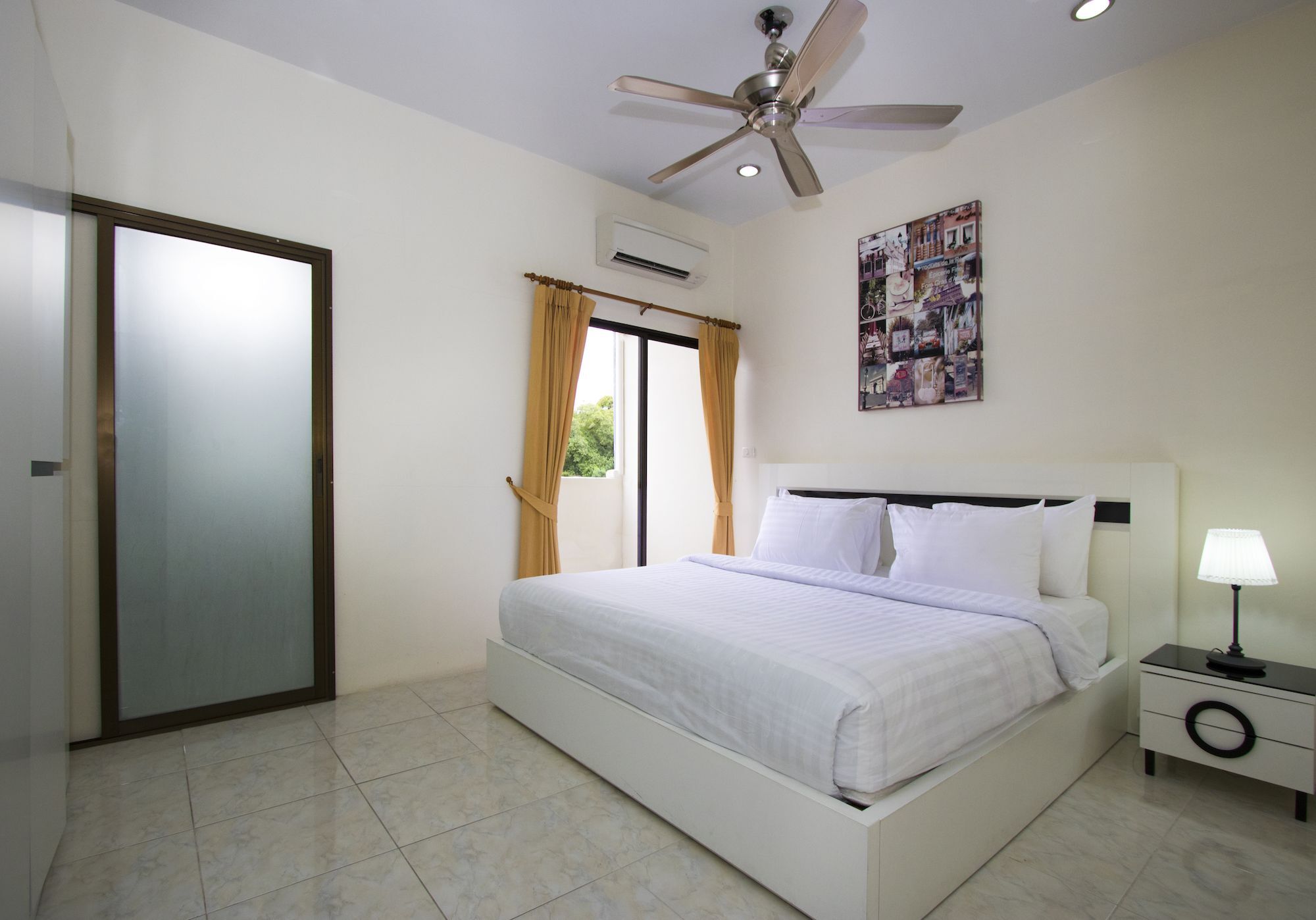 Corrib Village South * Pattaya