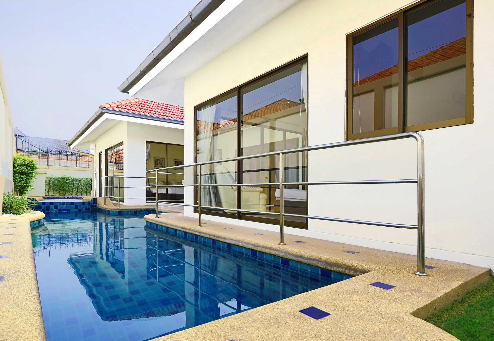 Hotel Avoca Pool