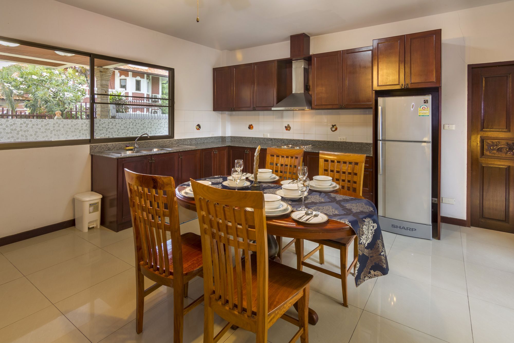Villa Nowhere Uranus Pattaya