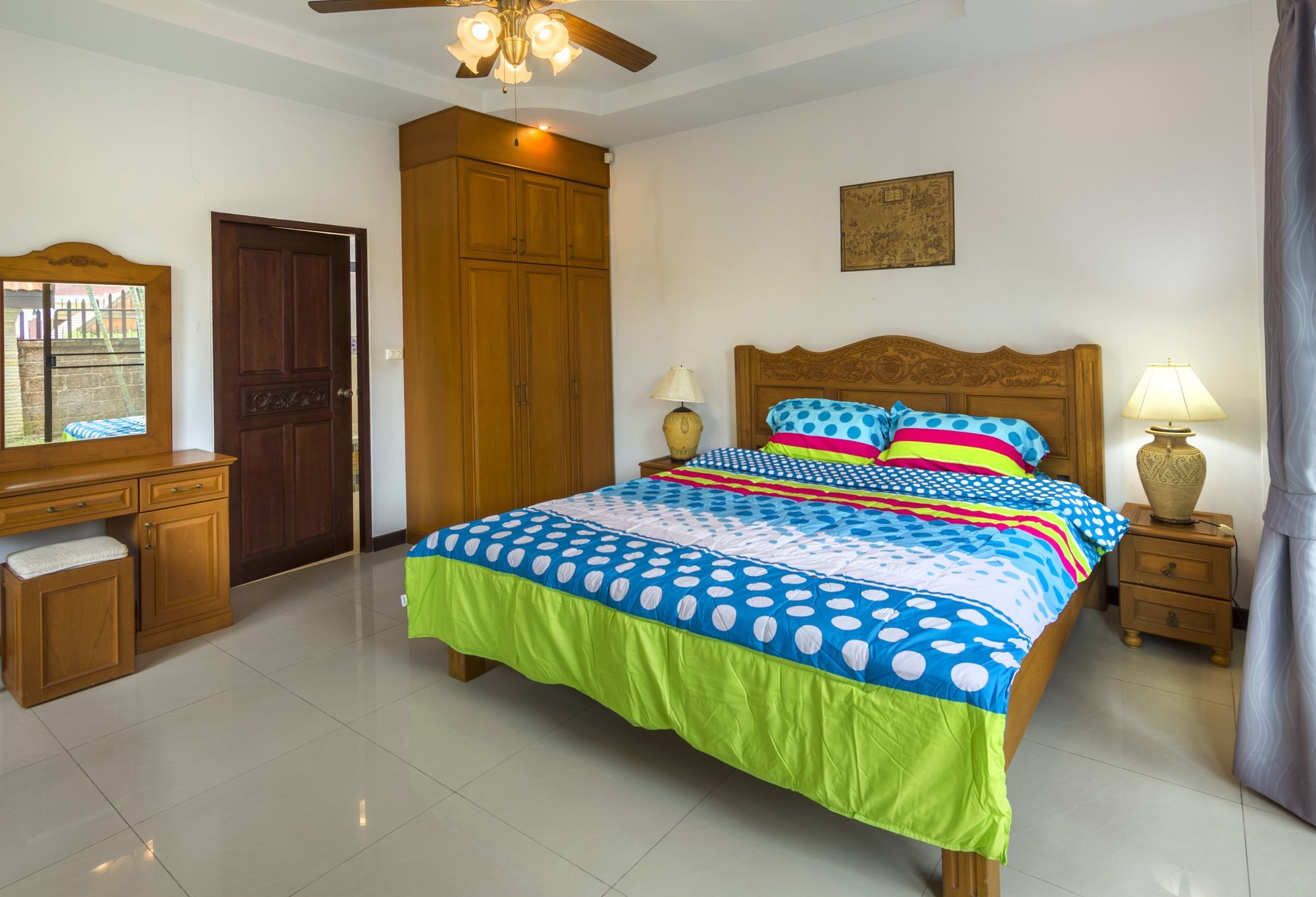 Villa Nowhere Uranus