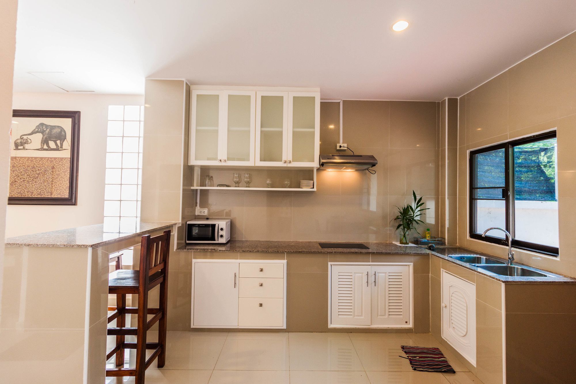 Pratumnak Town By Sunny Villa Pattaya
