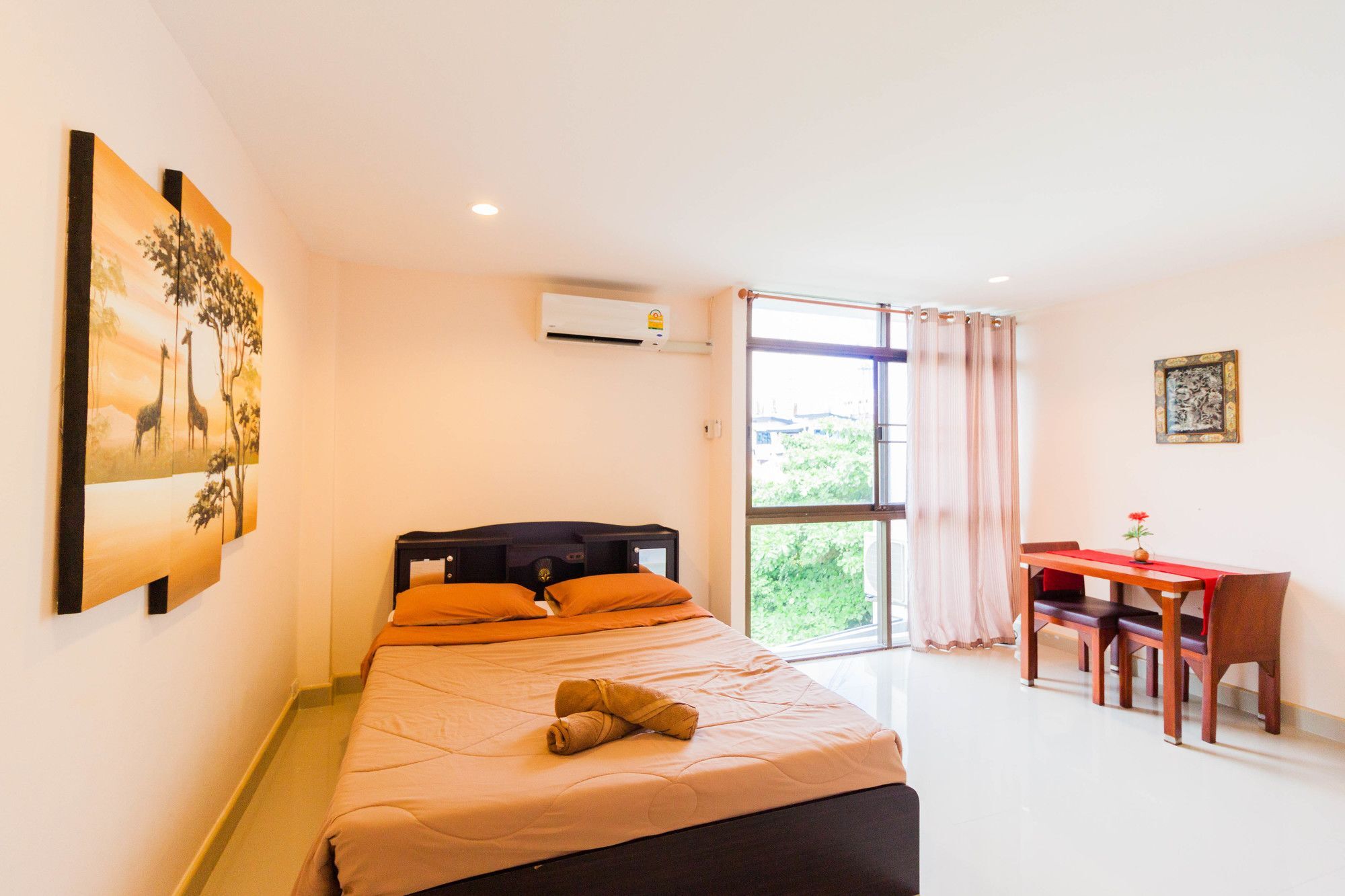 Pratumnak Town By Sunny Villa Pattaya