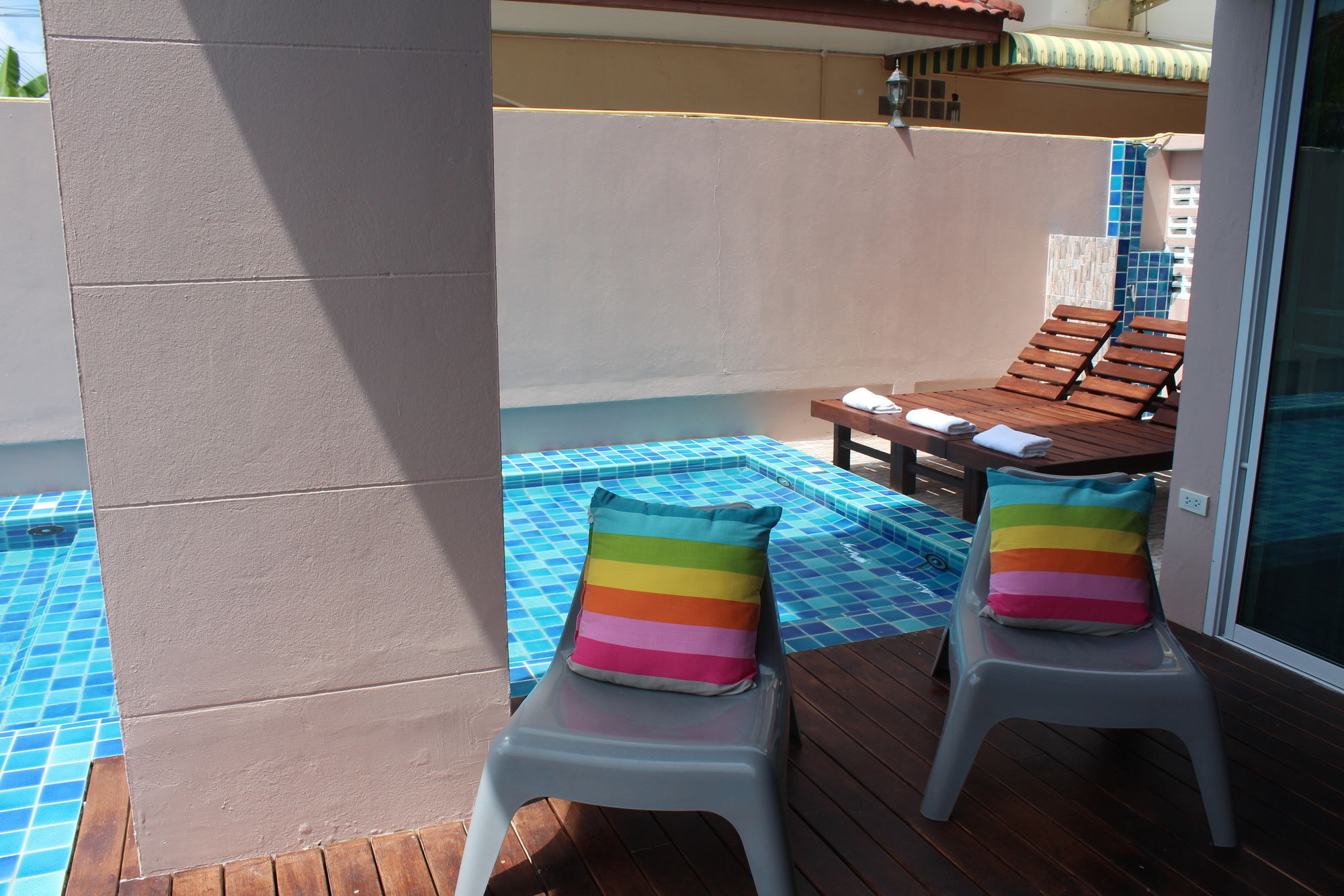 Pattaya Pool *