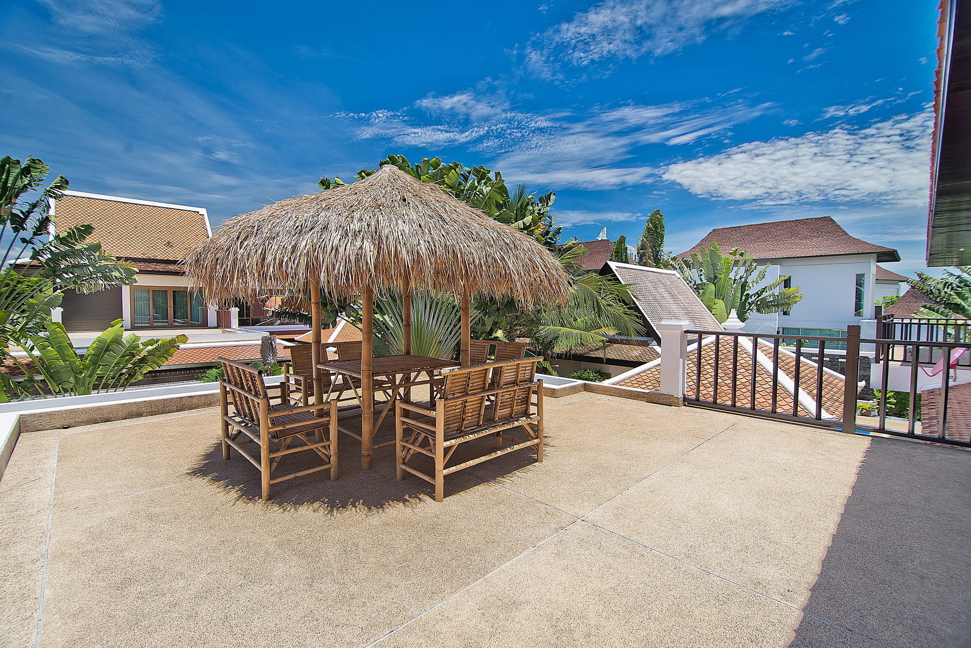 Vila Tropicana Pool