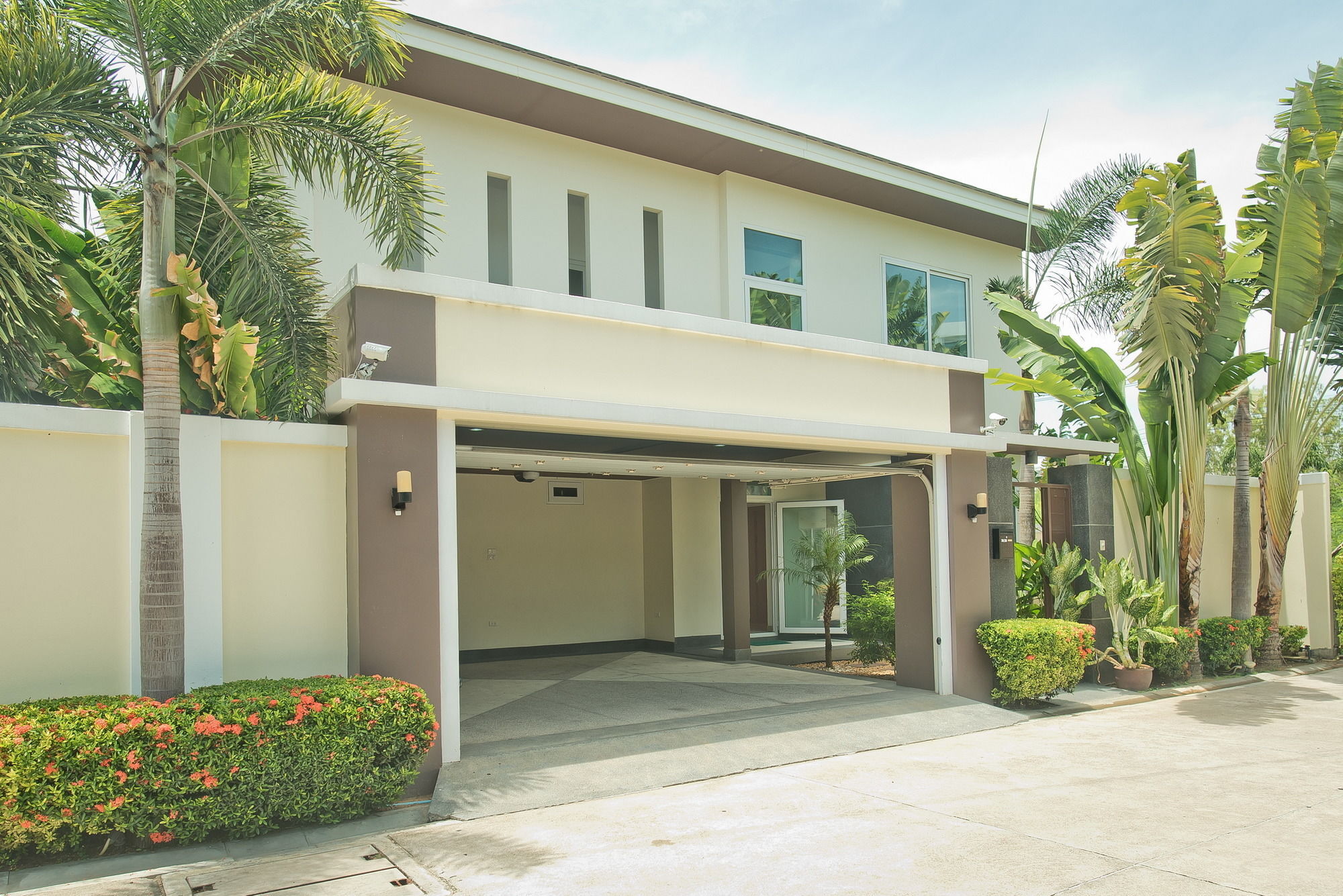 Vila Tropicana Pool *