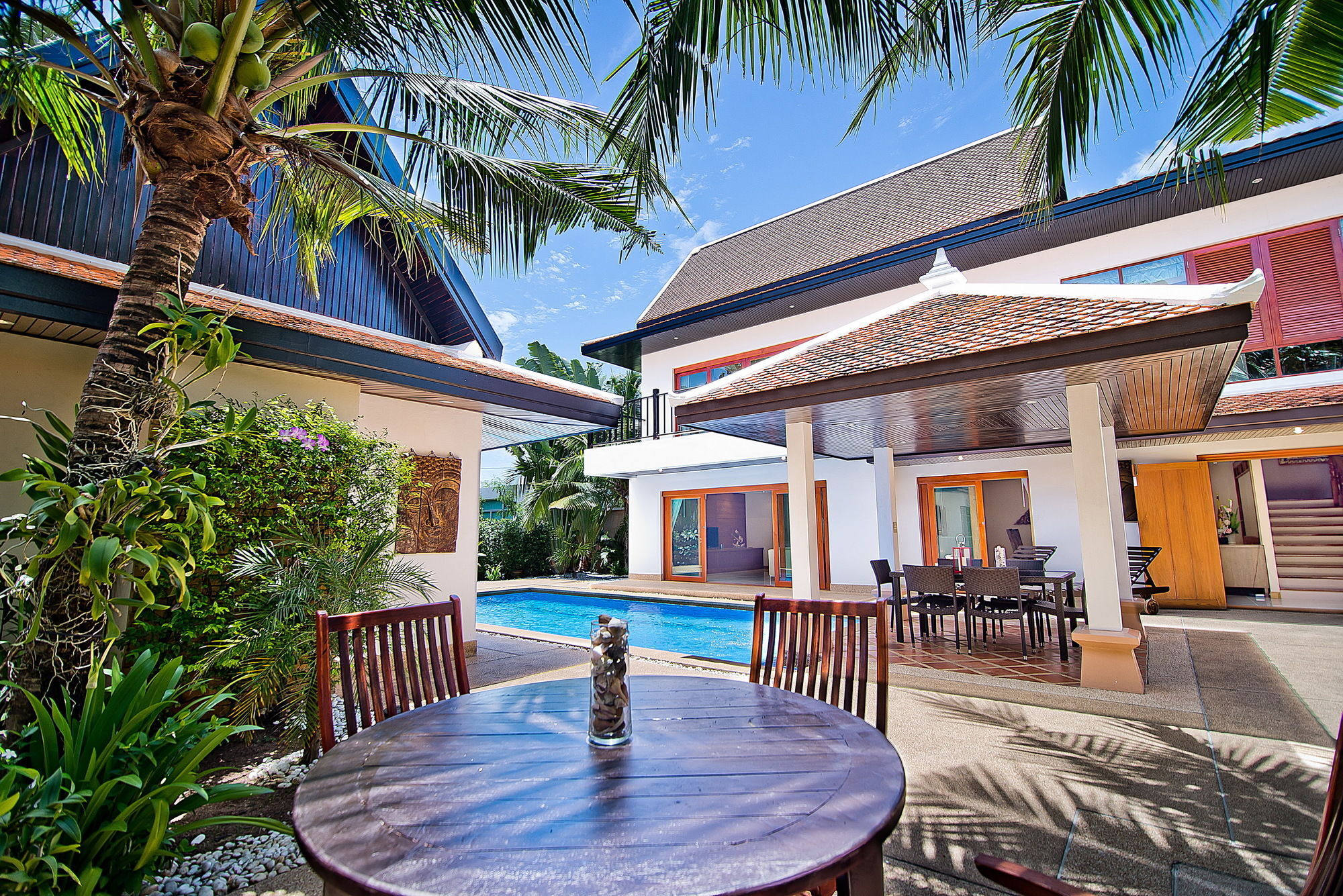 Tropicana Pool * Pattaya