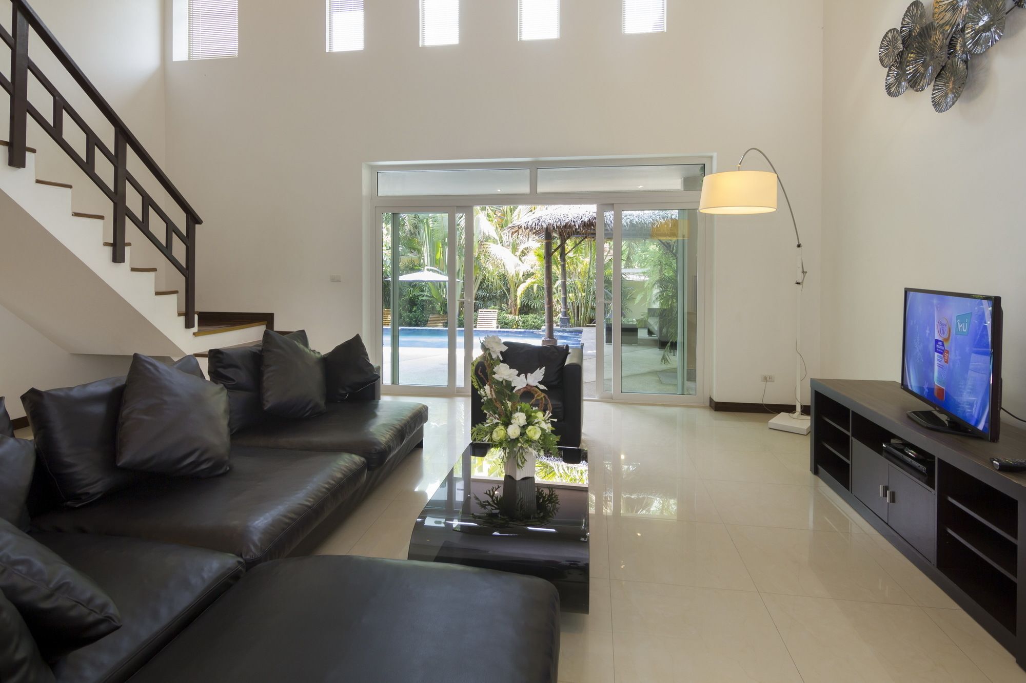 Vila Tropicana Pool Pattaya
