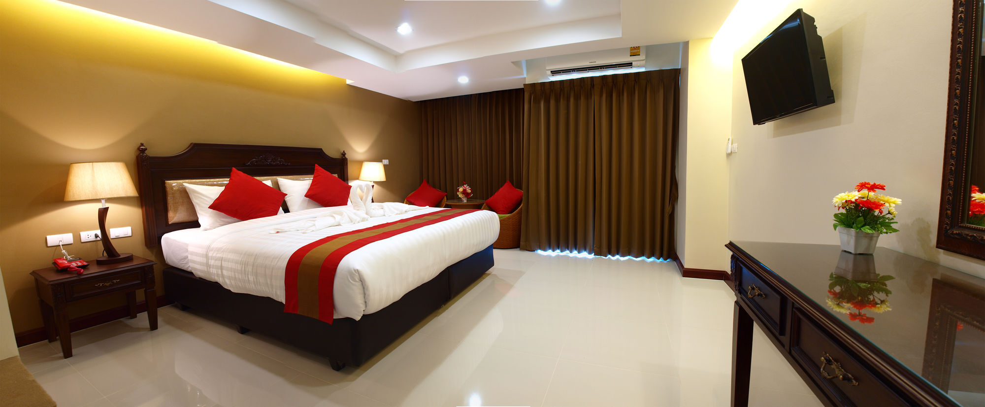 V Hotel