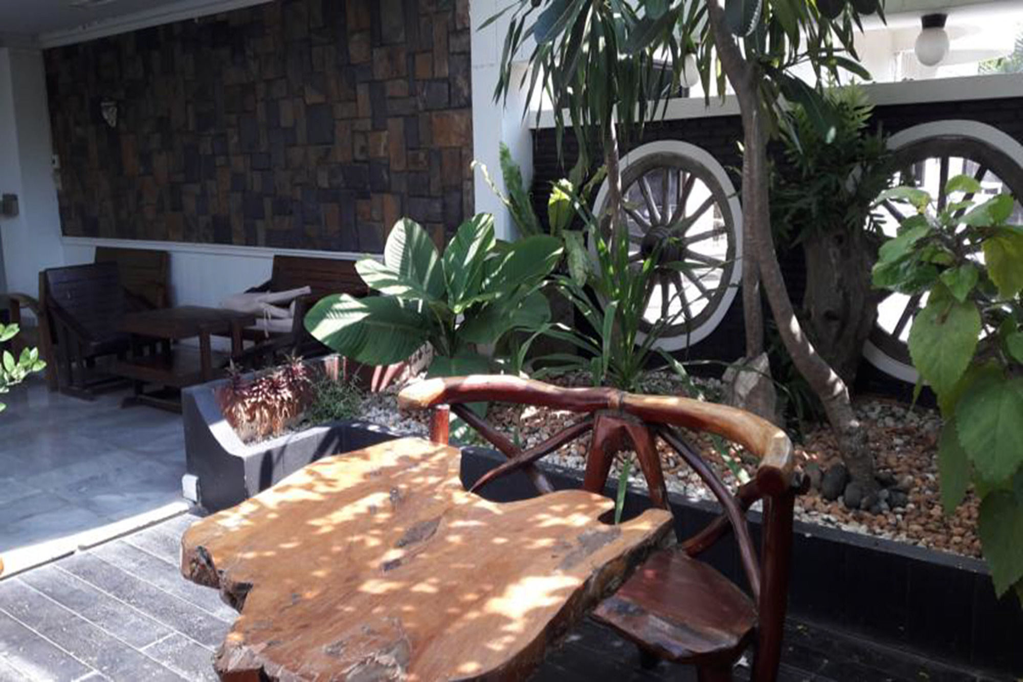 Garden Paradise
