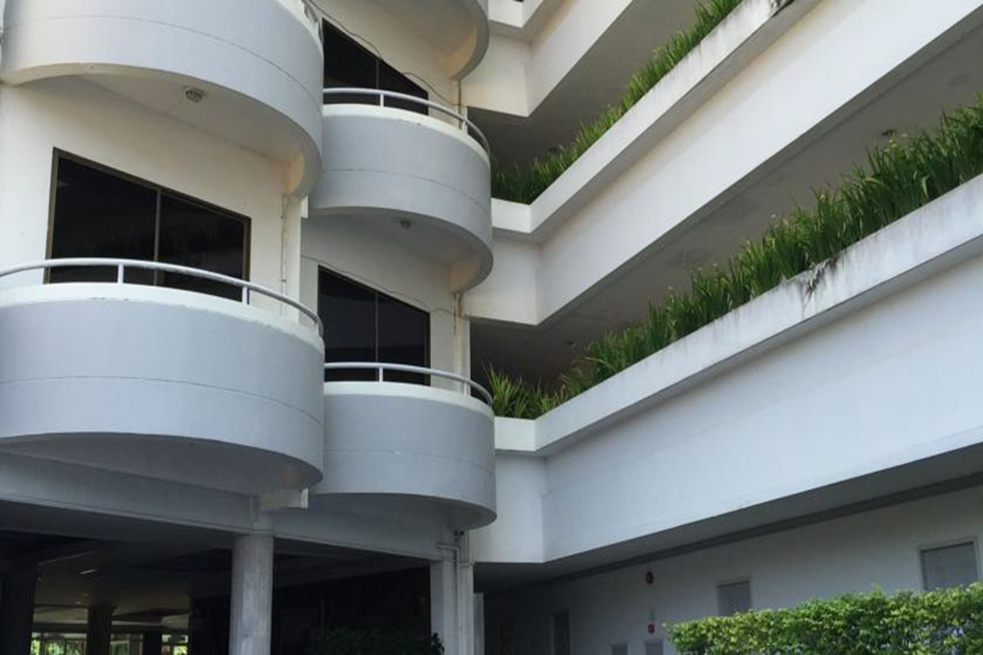 Garden Paradise Hotel