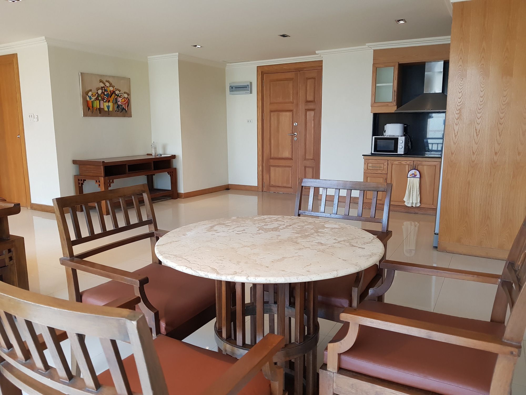 A Large 2 Bedroom - 3 Baths 511 Downtown 3*