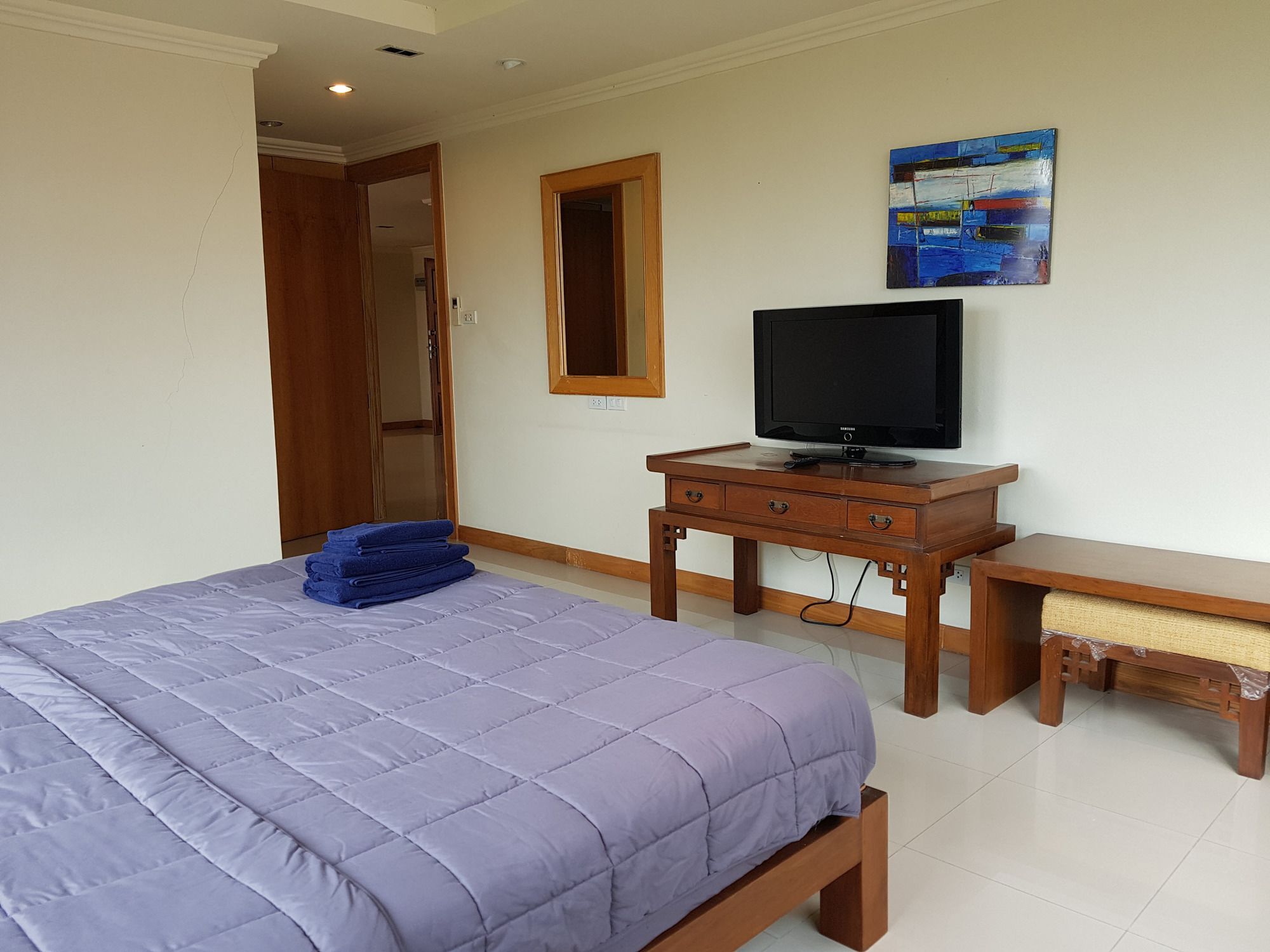A Large 2 Bedroom - 3 Baths 511 Downtown 3* Pattaya
