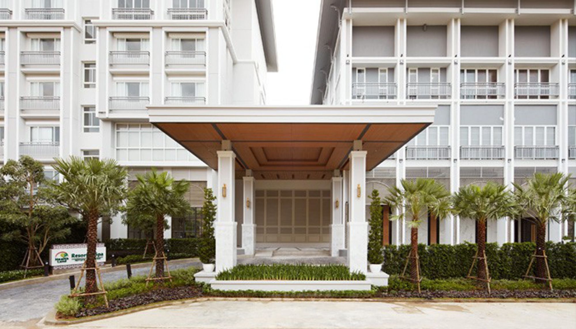 Health Land & Hotel