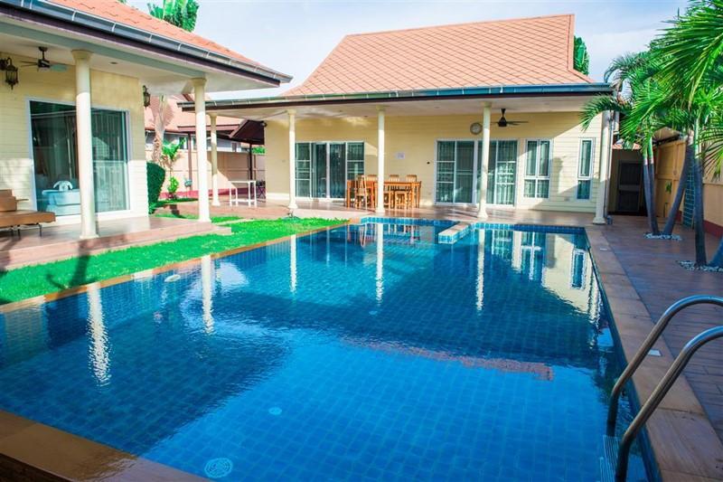 The Ville Jomtien Pool Villa Villa *