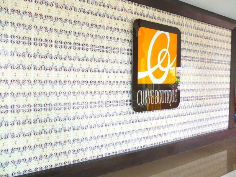 Curve Boutique Hotel