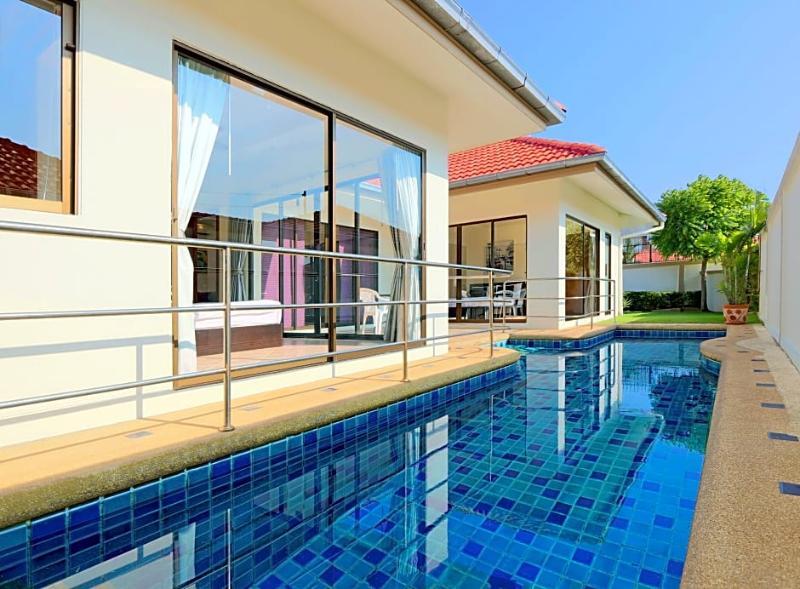 Avoca Pool