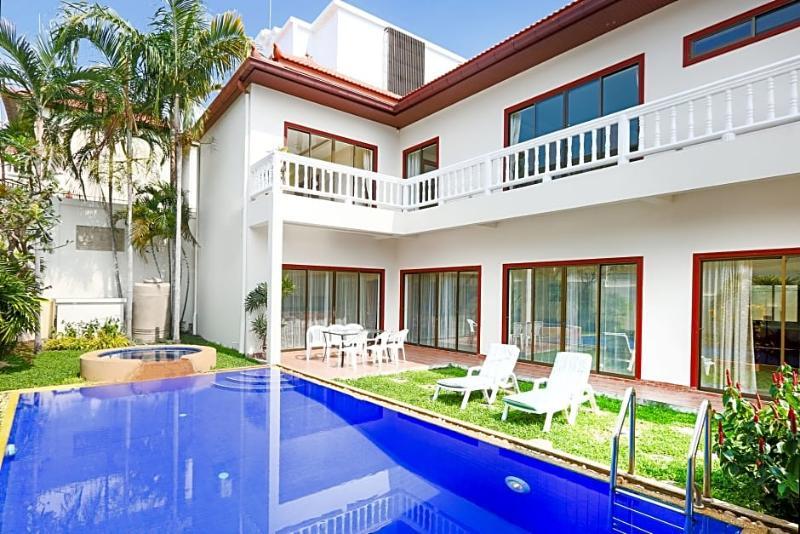 Avoca Pool Pattaya