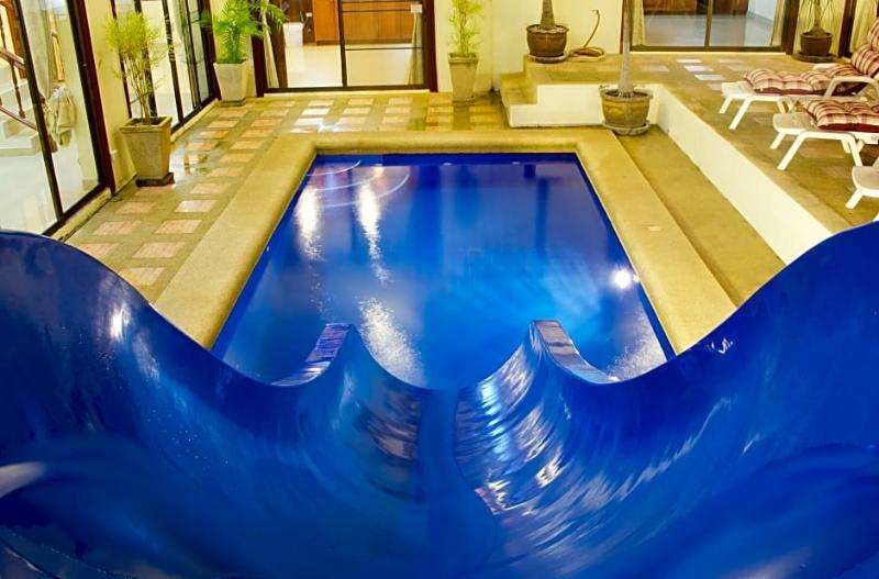 Hotel Avoca Pool Pattaya