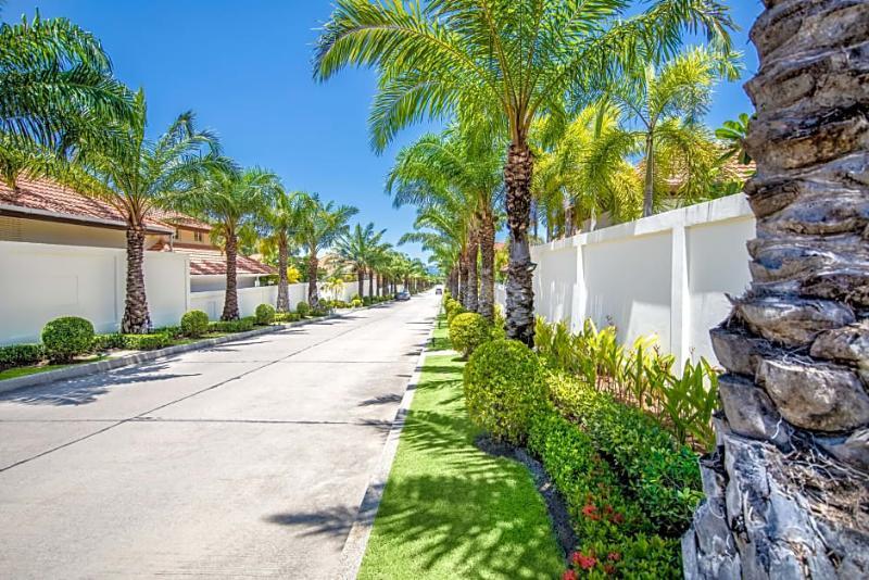 Villa Private Beach Majestic Pool Pattaya