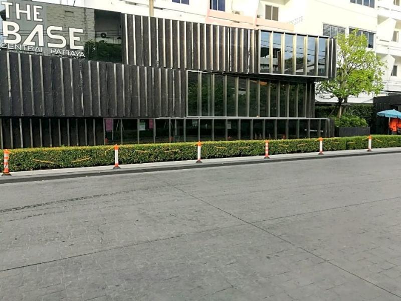 Hotel The Base By Avi