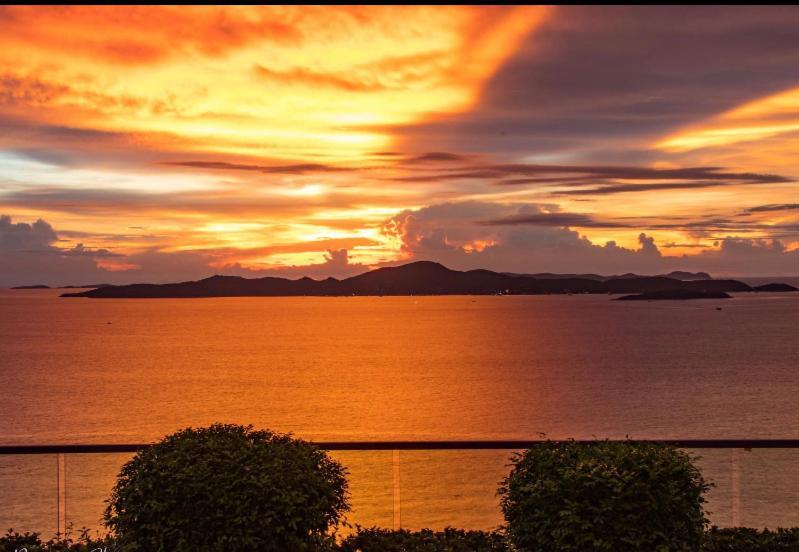 Apartment The Peak Towers Pattaya