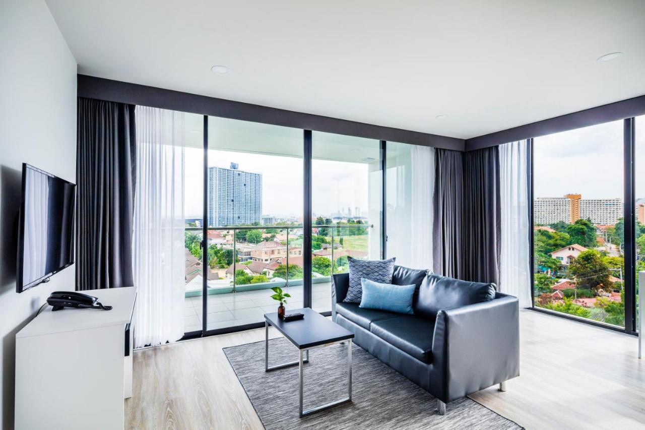 The Rizin Hotel