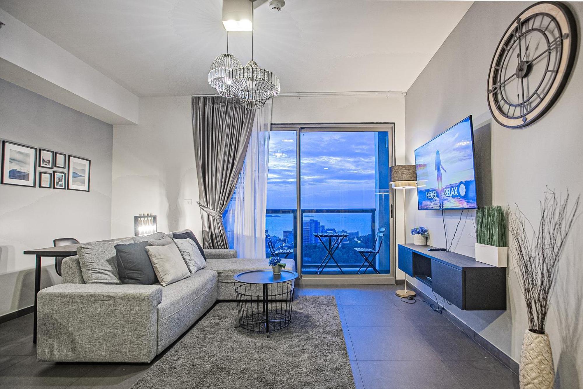 Unixx Your Oasis In By N'dee Apartment *