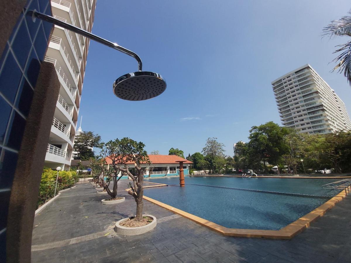 Condominum In Jomtien With Sea View, Balcony And Free Wifi