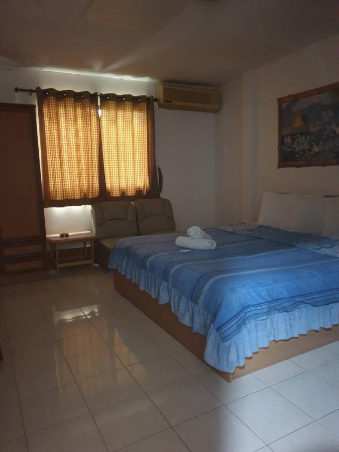 Malee Bar Aparthotel Pattaya