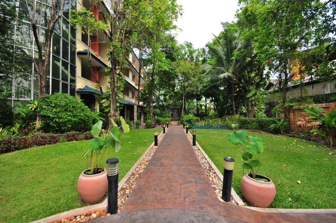 Resort Gazebo Resort,