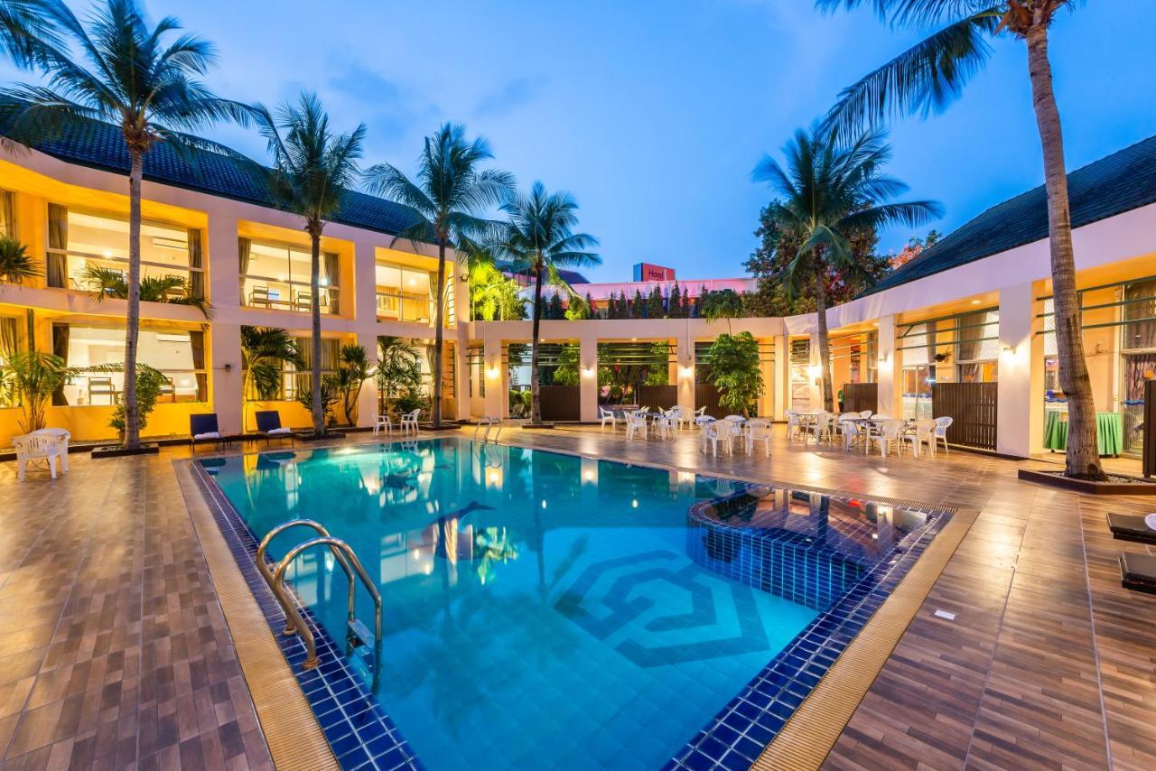 Gulf Siam & 4*