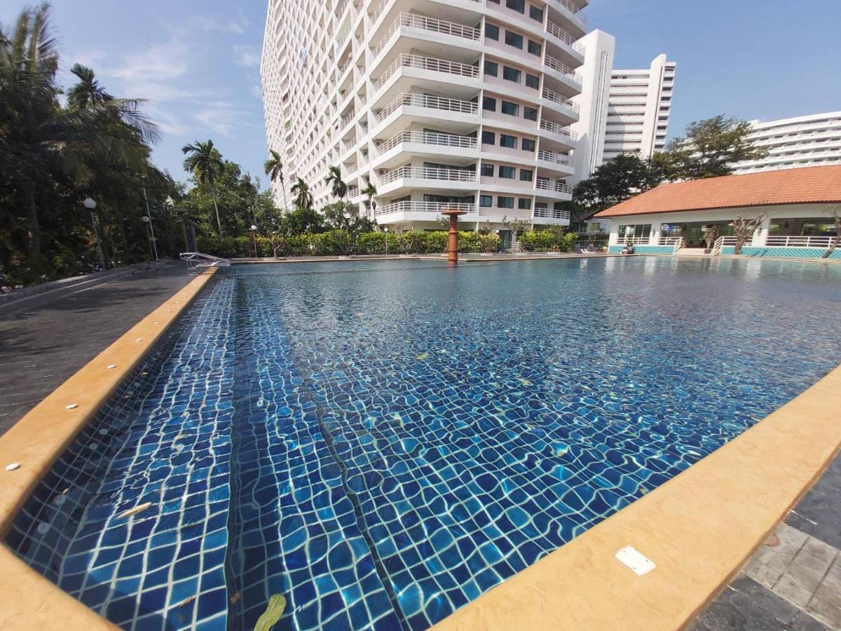 Condominum In Jomtien With Sea View, Balcony And Free Wifi