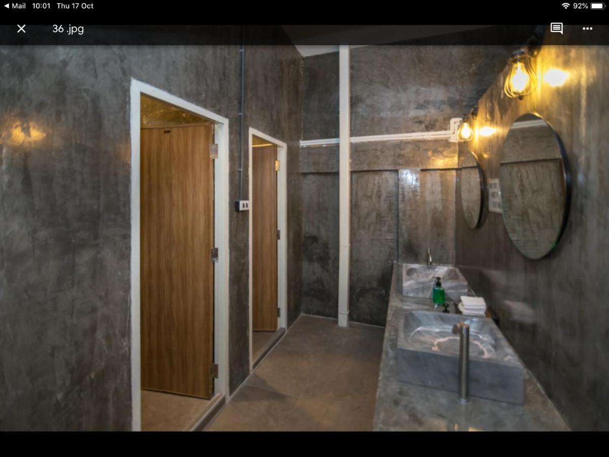 Guest house Tuk's Sports Bar 4*