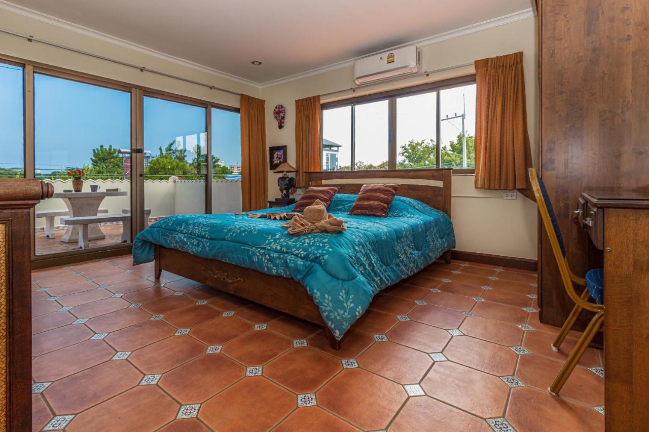 Pousada Viewbor - House Walking Street 4 Bedrooms Pattaya