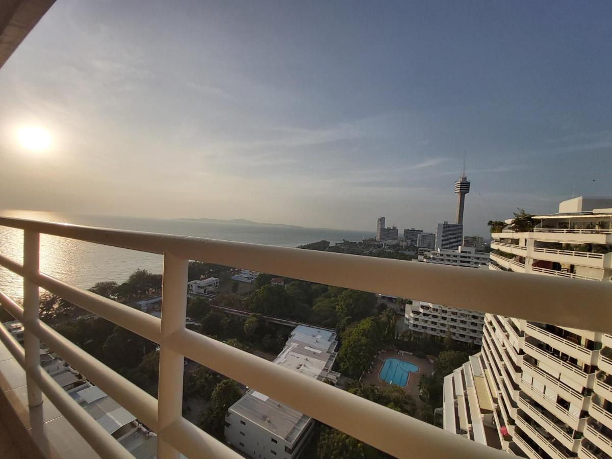 Apartment Condominum In Jomtien With Sea View, Balcony And Free Wifi