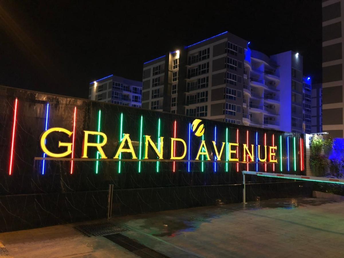 Apartment Luxury Business Suits In Grand Avenue By Estates Pattaya