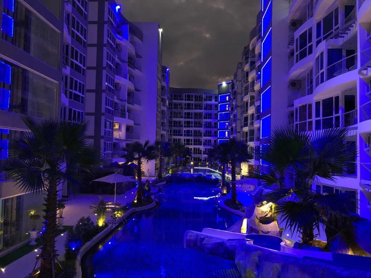 Luxury Business Suits In Grand Avenue By Estates * Pattaya