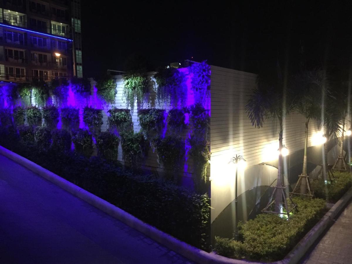 Luxury Business Suits In Grand Avenue By Estates Apartment Pattaya