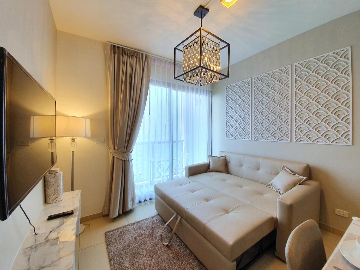 Unixx Your Oasis In By N'dee Apartment Pattaya