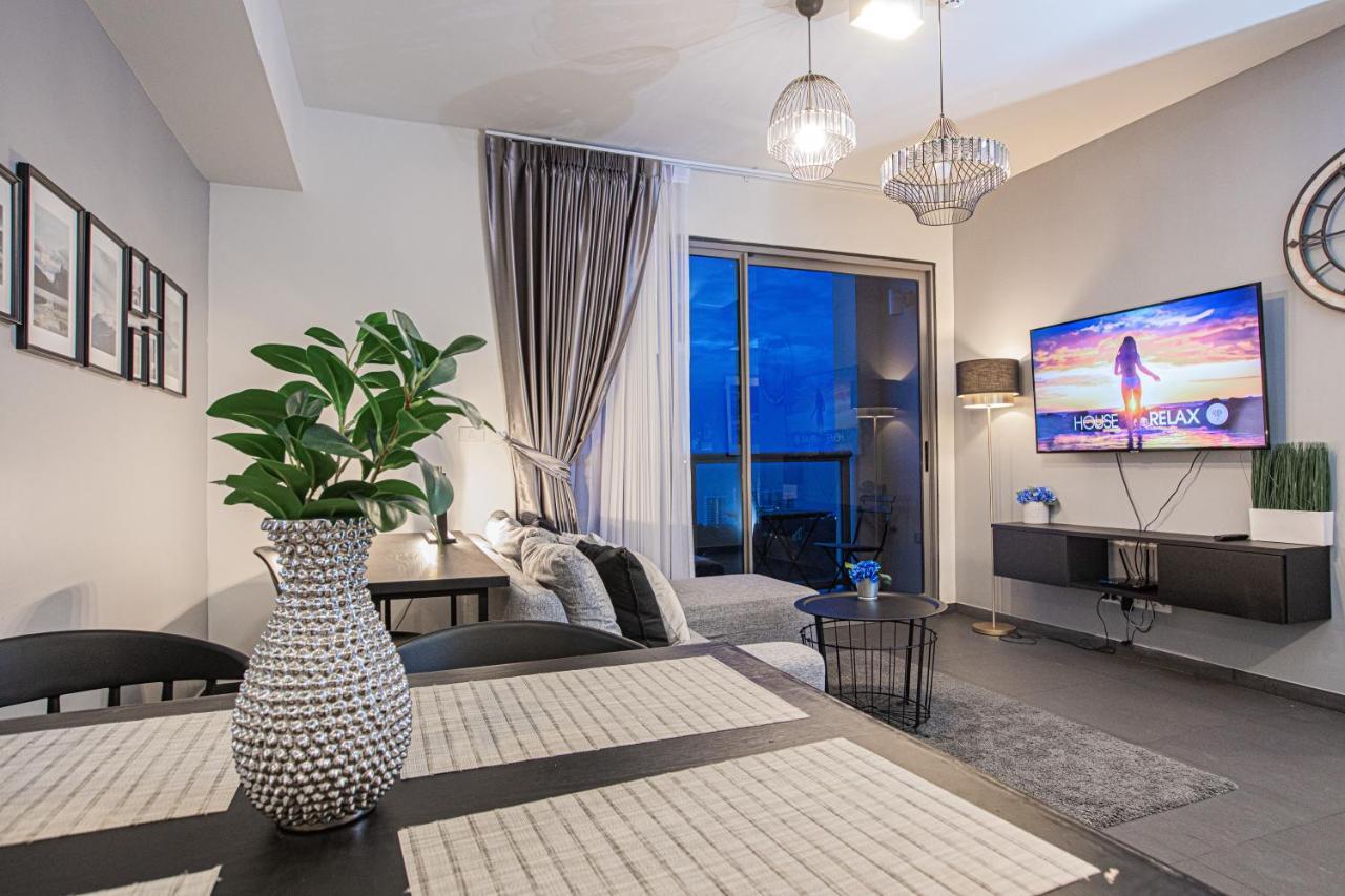 Unixx Your Oasis In By N'dee Apartment *