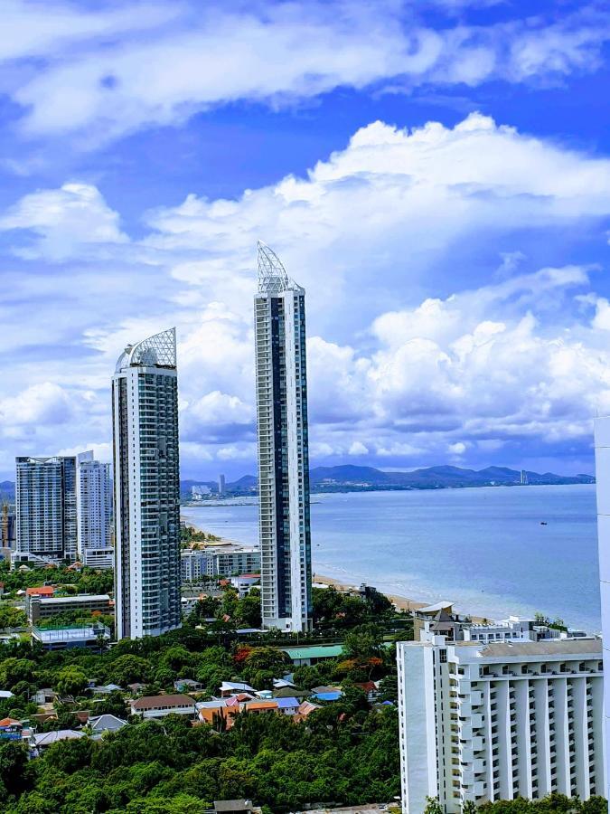 Kosin Beach Pattaya
