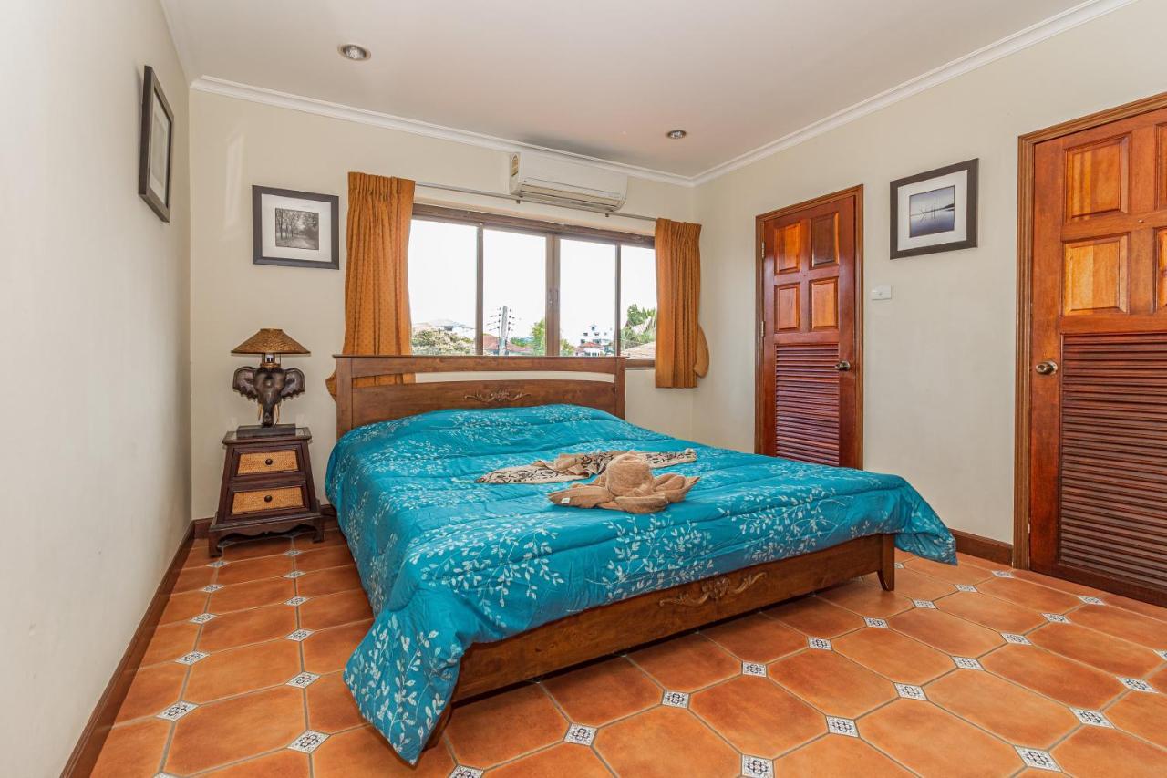 Viewbor - House Walking Street 4 Bedrooms Pattaya