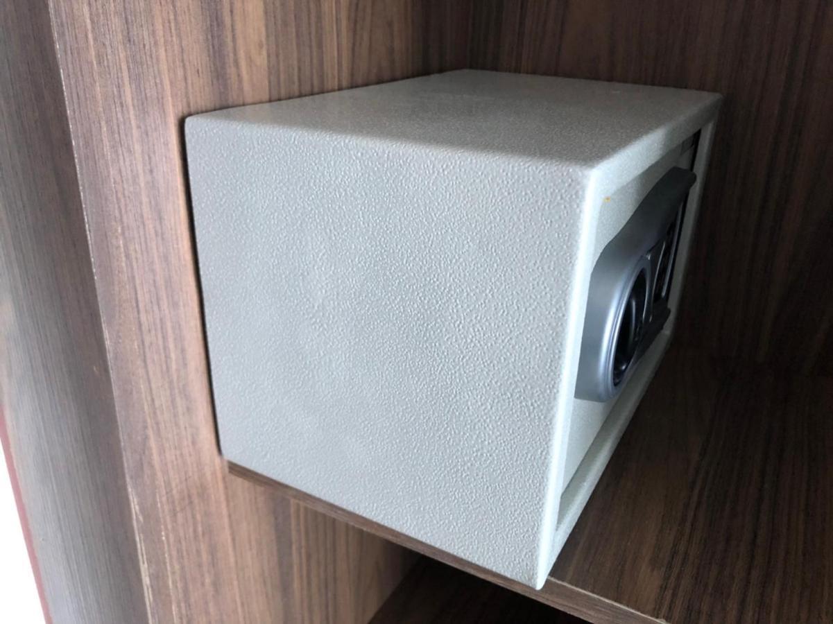 Luxury Business Suits In Grand Avenue By Estates Apartment