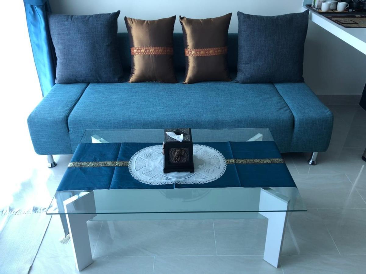 Luxury Business Suits In Grand Avenue By Estates Apartment Pattaya