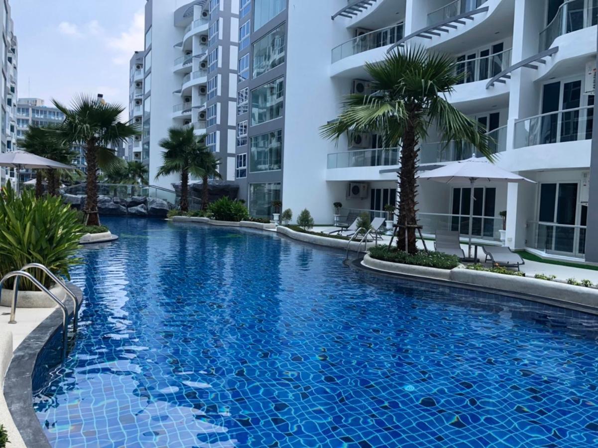 Luxury Business Suits In Grand Avenue By Estates Pattaya