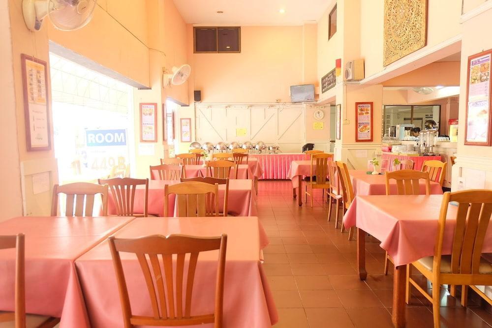 Sawasdee Sunshine Hotel 2*