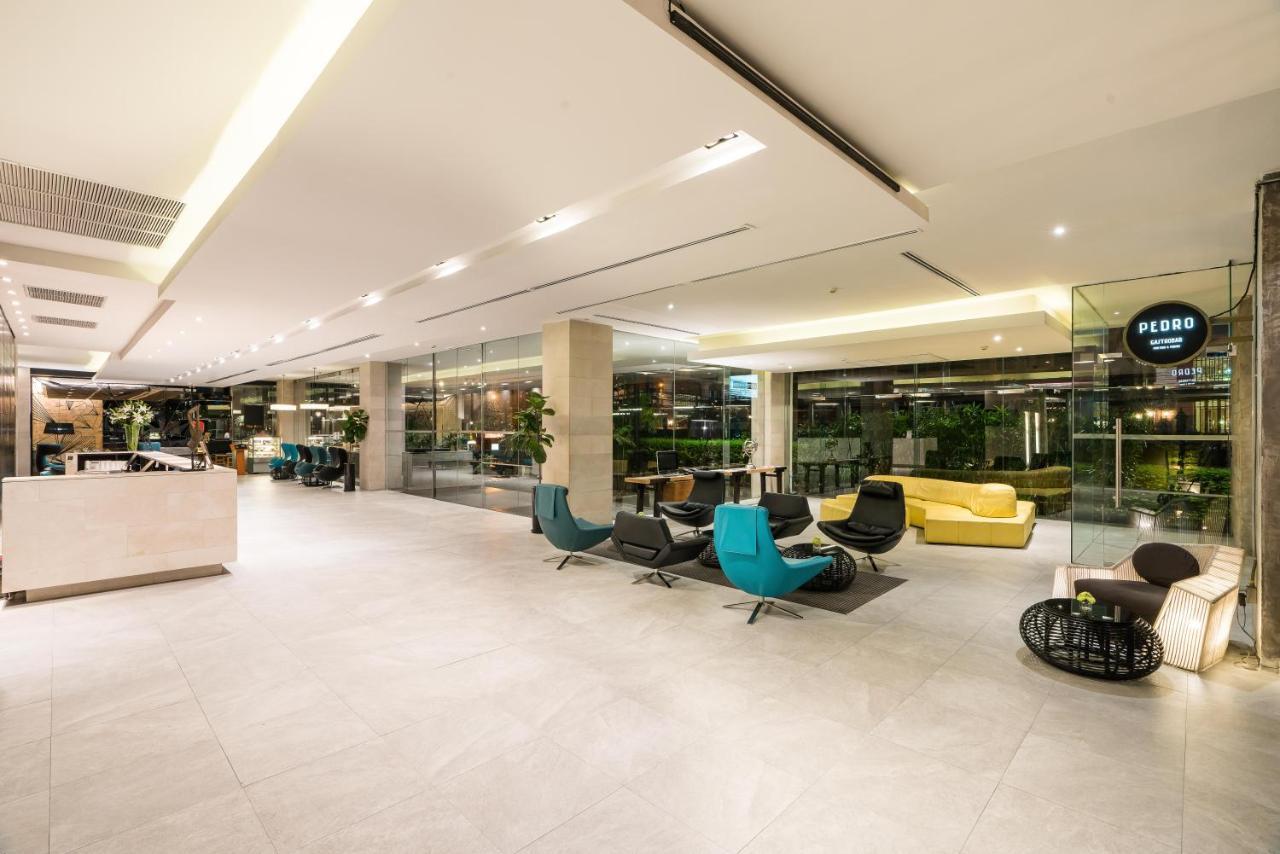 Vista Hotel 4*